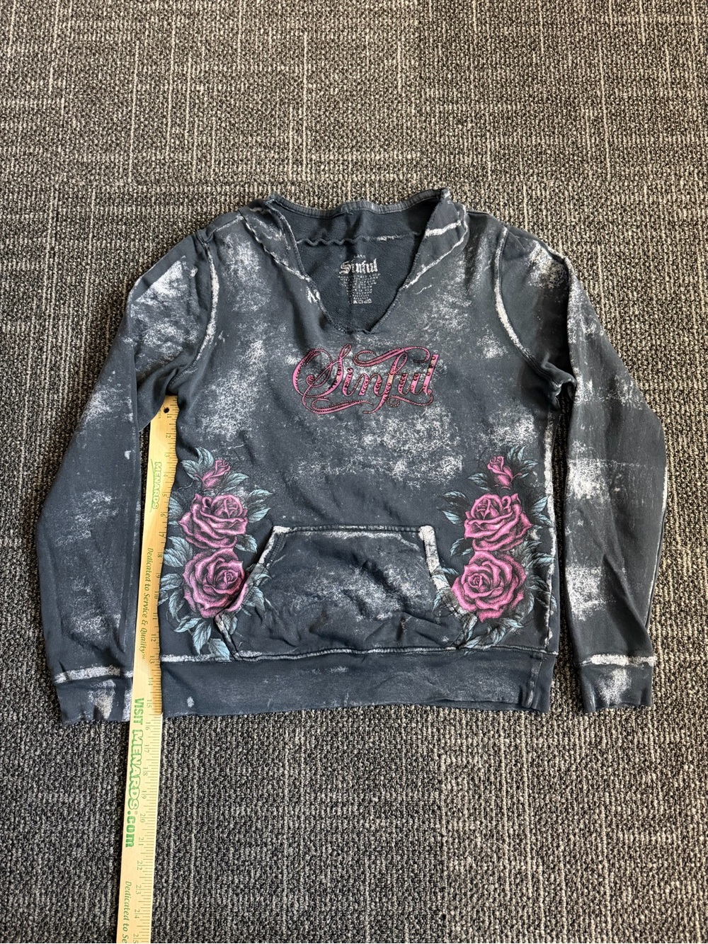 Y2K Sinful Cute Bedazzled Rose Cross “Love & Pride” Sweatshirt Large